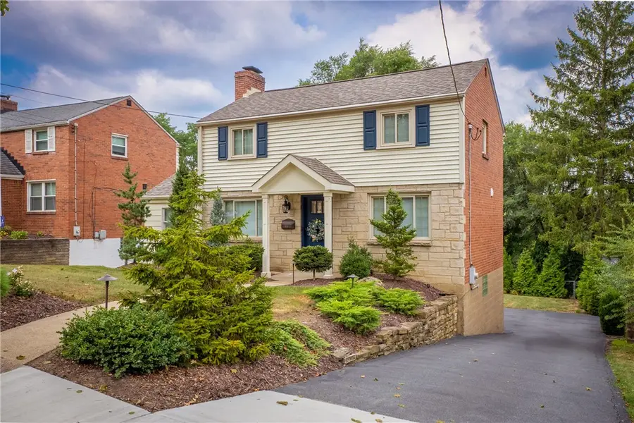 104 Seneca Dr, Mount Lebanon Township, PA 15228 - Image #2