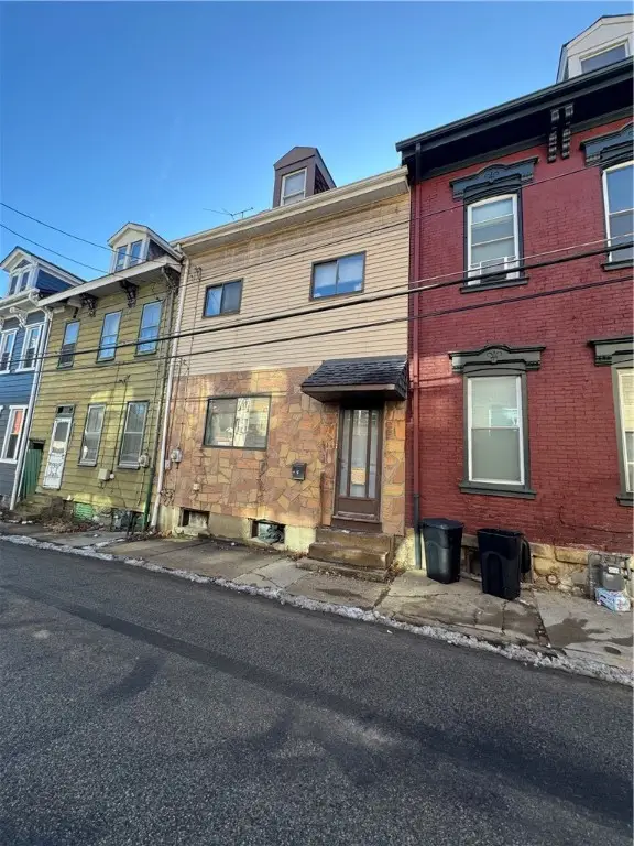 827 Spring Garden Ave, Spring Garden, PA 15212