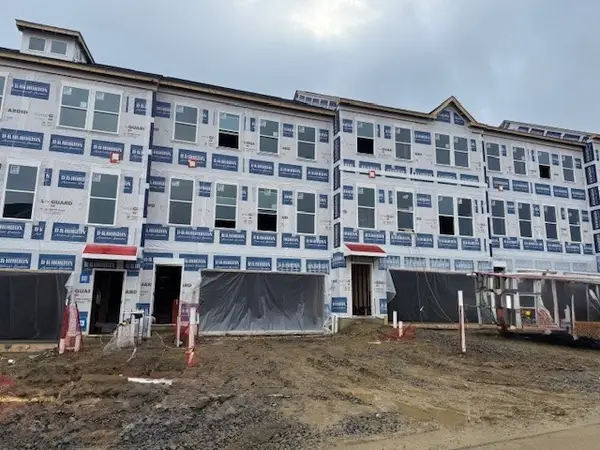 762 Olivia Street, Collier Twp, PA 15205