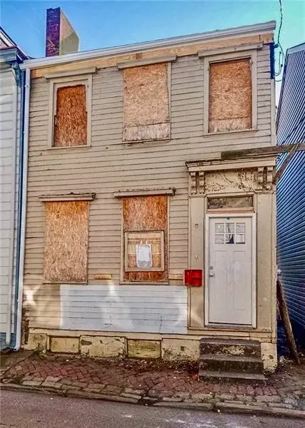 1812 Harcum Way, Pittsburgh, PA 15203 - Image #1