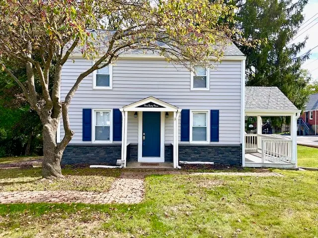 249 Maryland Dr, Glenshaw, PA 15116 - Image #1