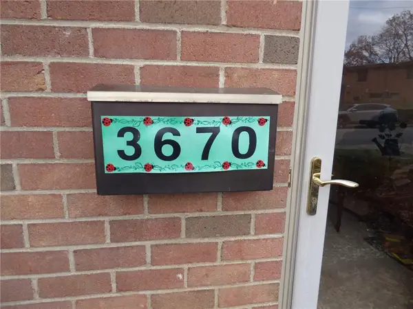 3670 Allendale Circle #3670, Sheraden, PA 15204