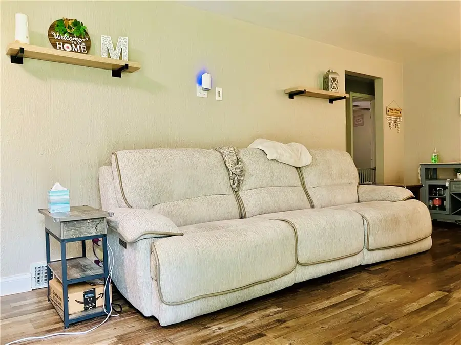 1044 Delaware Ave, Bethel Park, PA 15102 - Image #3