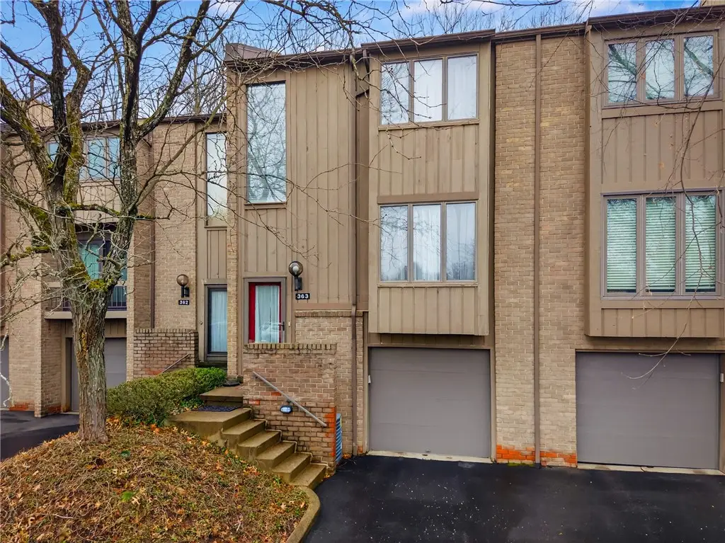 363 Hawthorne Ct, Pittsburgh, PA 15237 - Image #1