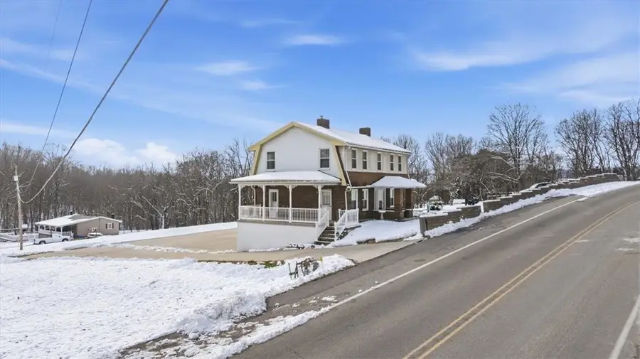 1060 Phillips St, Baden, PA 15005 - #3