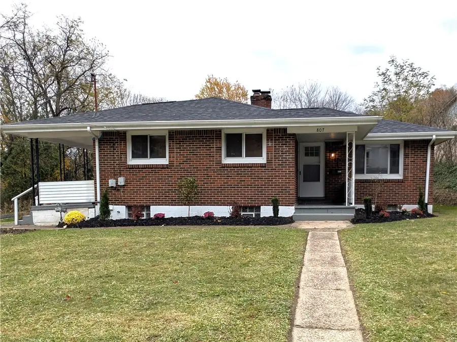 807 Western Ave, Jeannette, PA 15644 - Image #2