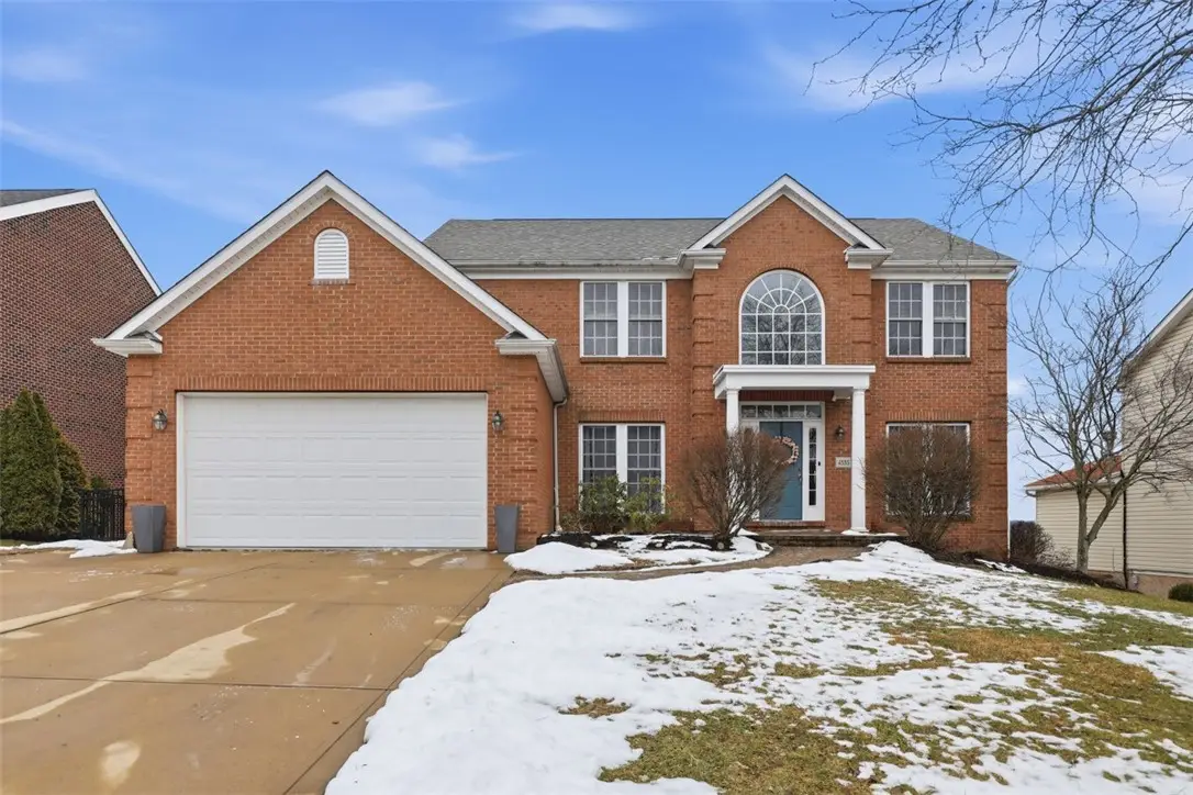 4535 Marina Dr, Pittsburgh, PA 15120 - Image #1