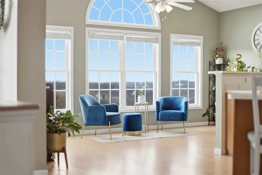 4535 Marina Dr, Pittsburgh, PA 15120 - Image #2