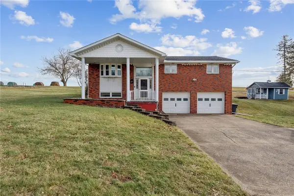 942 Vernon Dr, Belle Vernon, PA 15012