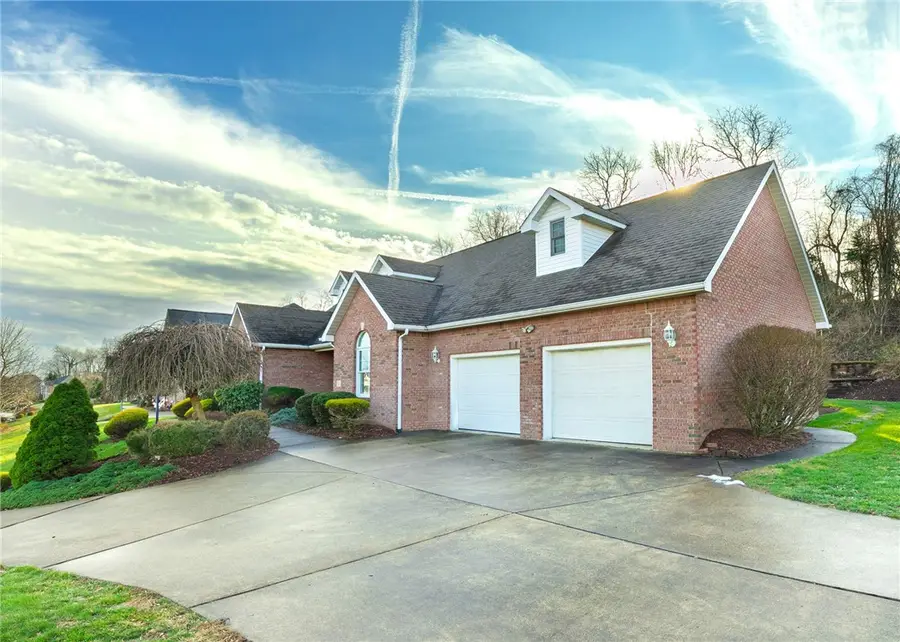 1031 Lexington Drive, Murrysville, PA 15632 - Image #2