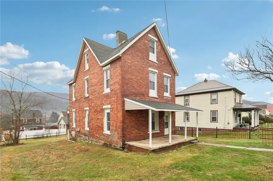 752 Lincoln St, Bolivar, PA 15923 - Image #2