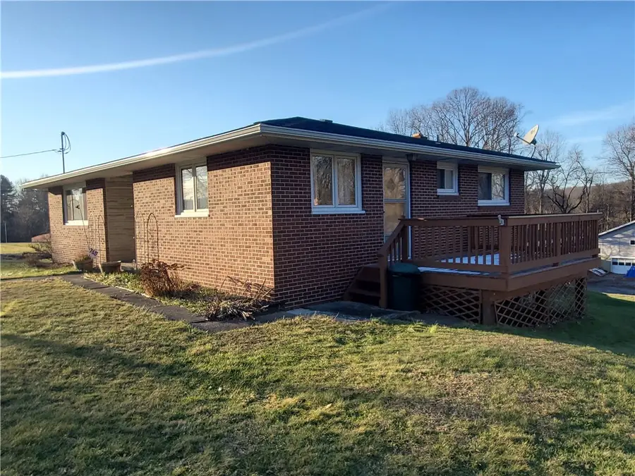 765 Fairview St, Manor, PA 16226 - Image #2