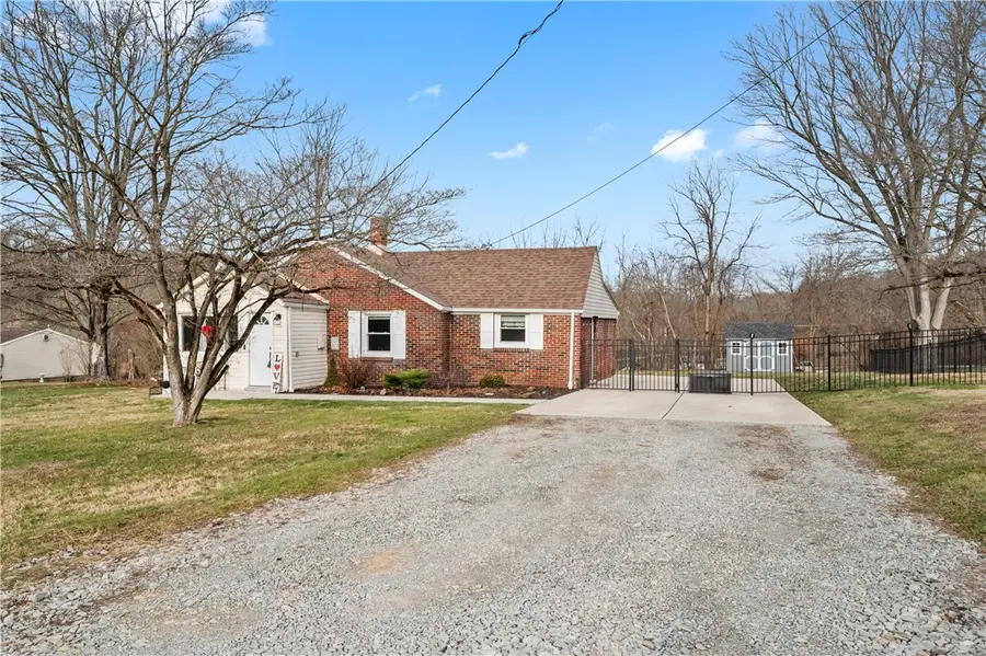 2625 Oakhill Dr, South Park, PA 15129 - Image #2