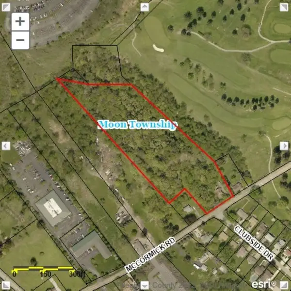 469 Mccormick Rd, Moon/Crescent Twp, PA 15108