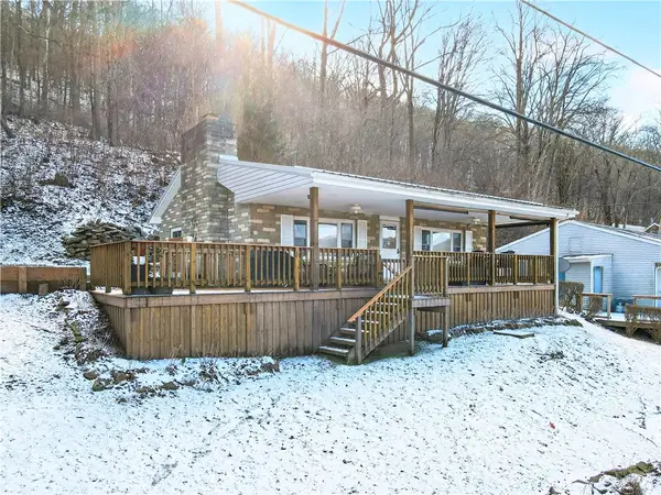 447 Lake Side Rd, Addison Boro, PA 15411