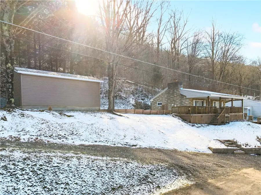 447 Lake Side Rd, Addison Township, PA 15411 - Image #2