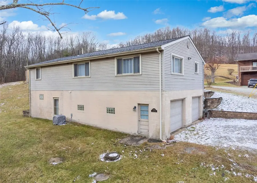 4930 Ashbaugh Rd, Murrysville, PA 15668 - Image #2