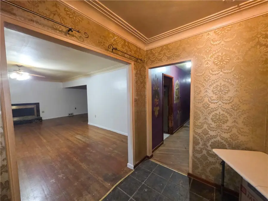 2911 Myer Blvd, McKeesport, PA 15132 - Image #2