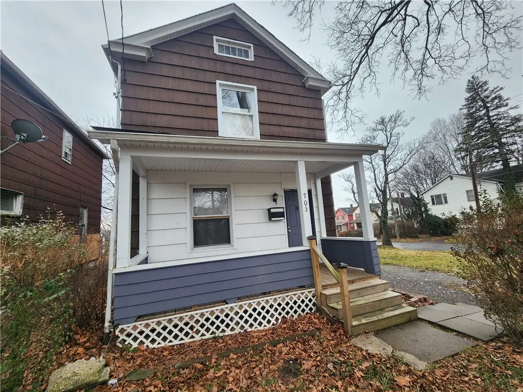 703 French St, Farrell, PA 16121 - Image #1