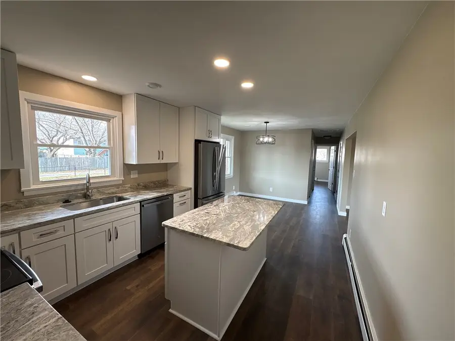 215 Martin Ave, Ellwood City, PA 16117 - #2