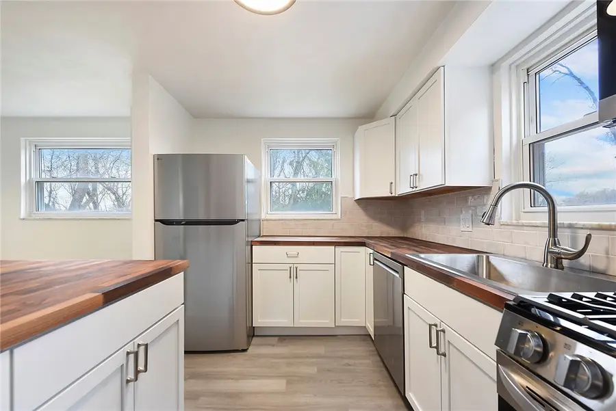 7841 Mark Dr, Verona, PA 15147 - Image #3