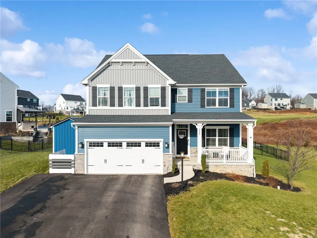 1063 Wedgewood Dr, Penn Township, PA 15644 - Image #1