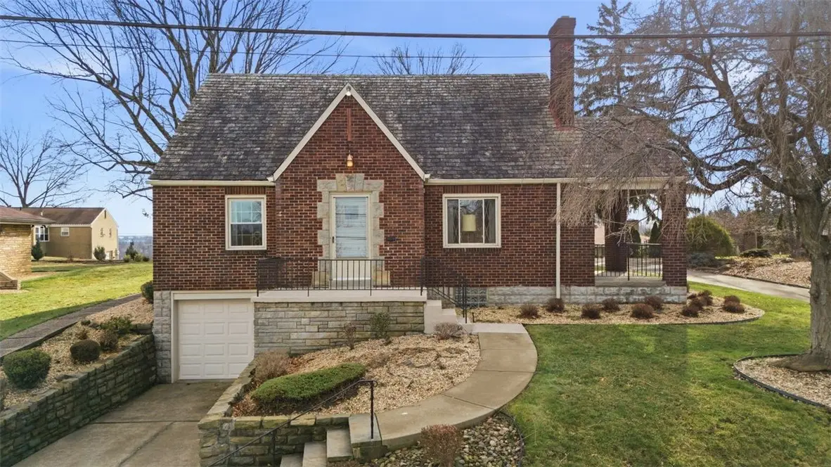 4431 E Lawnview Ave, Whitehall, PA 15227 - Image #1