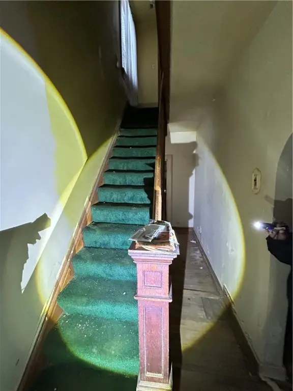 1055 Blackadore St, Pittsburgh, PA 15221 - #2