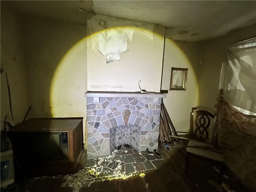 1055 Blackadore St, Pittsburgh, PA 15221 - #3