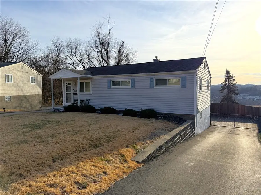 308 Elfort Drive, Penn Hills, PA 15235 - Image #2