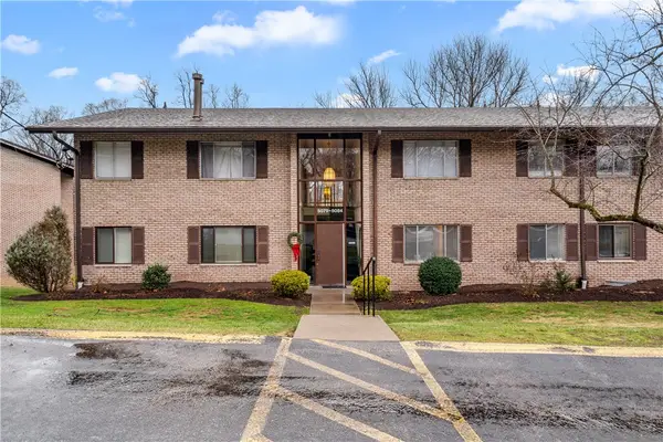 5081 Sanlin Dr, Moon/Crescent Twp, PA 15108