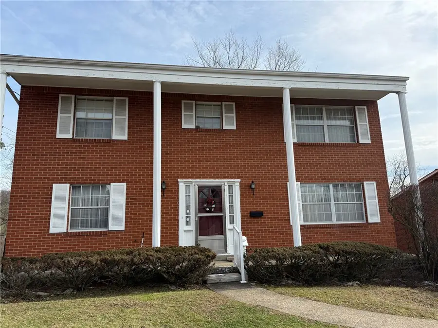 348 Fielding Dr, Penn Hills, PA 15235 - Image #2