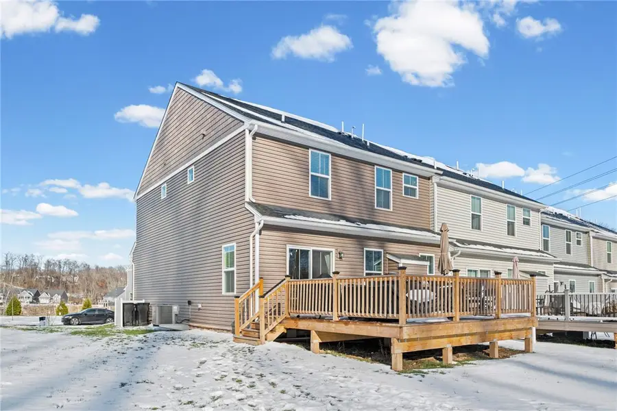 216 Dana Dr, Ohio, PA 15143 - Image #3