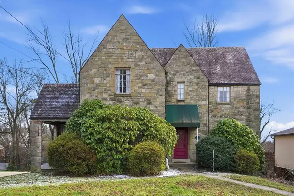 81 Longuevue Dr, Mt Lebanon, PA 15228