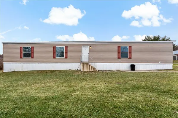 48 Brookhaven Ave, South Franklin, PA 15301