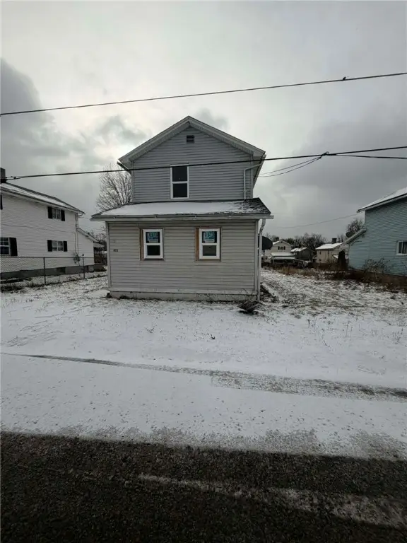 423 3rd St, Allison, PA 15413 - Image #2