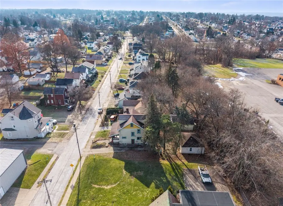 36 Wengler Ave, Sharon, PA 16146 - Image #3