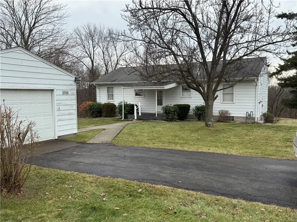 2700 21st Ave, White, PA 15010 - #1