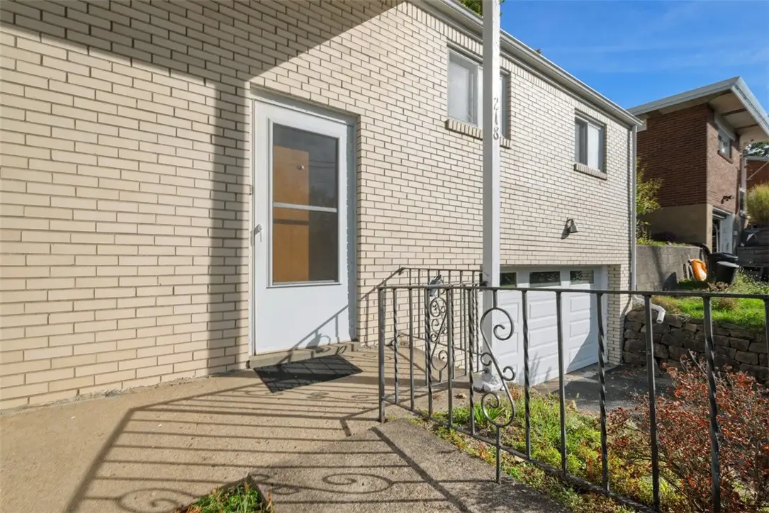 218 Lincoln, Ross Township, PA 15237 - Image #1
