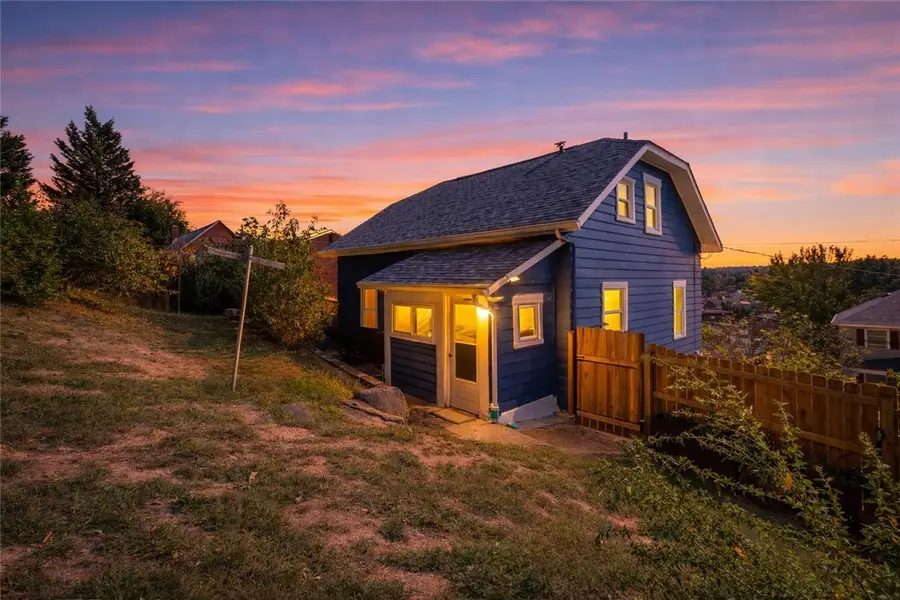 285 Patterson Avenue, Bridgeville, PA 15017 - Image #2