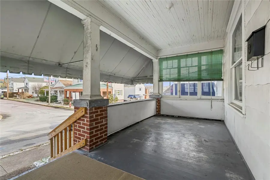 325 Walnut St, Vandergrift, PA 15690 - Image #3