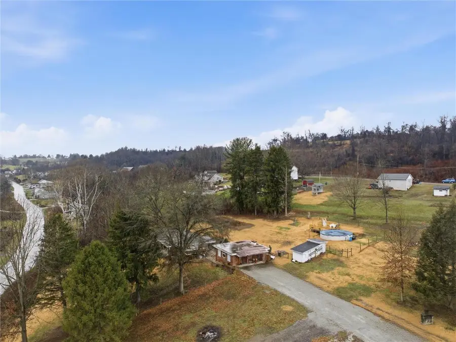 312 Flatwoods Rd, Vanderbilt, PA 15486 - Image #3