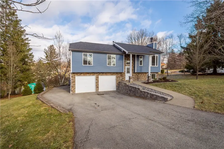 110 Demmel Drive, Peters, PA 15317 - Image #2