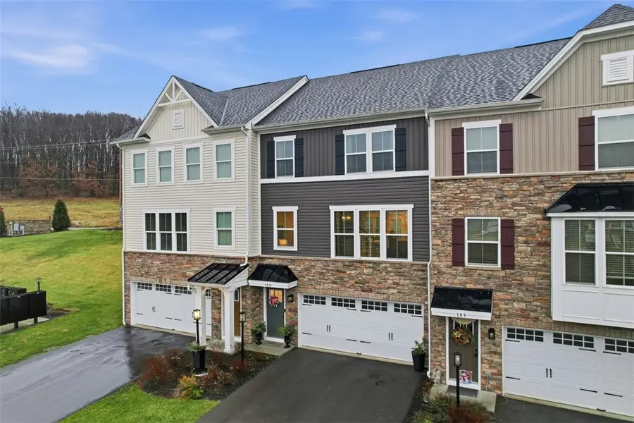 102 Rivulet Lane, Zelienople, PA 16063 - Image #2