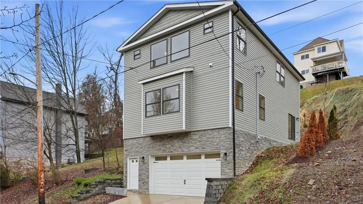 440 Wyola Street, Mount Washington, PA 15211 - Image #1