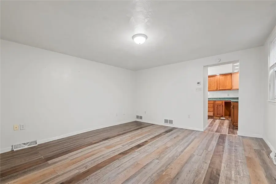 2004 Woodmont Ave, Arnold, PA 15068 - Image #2