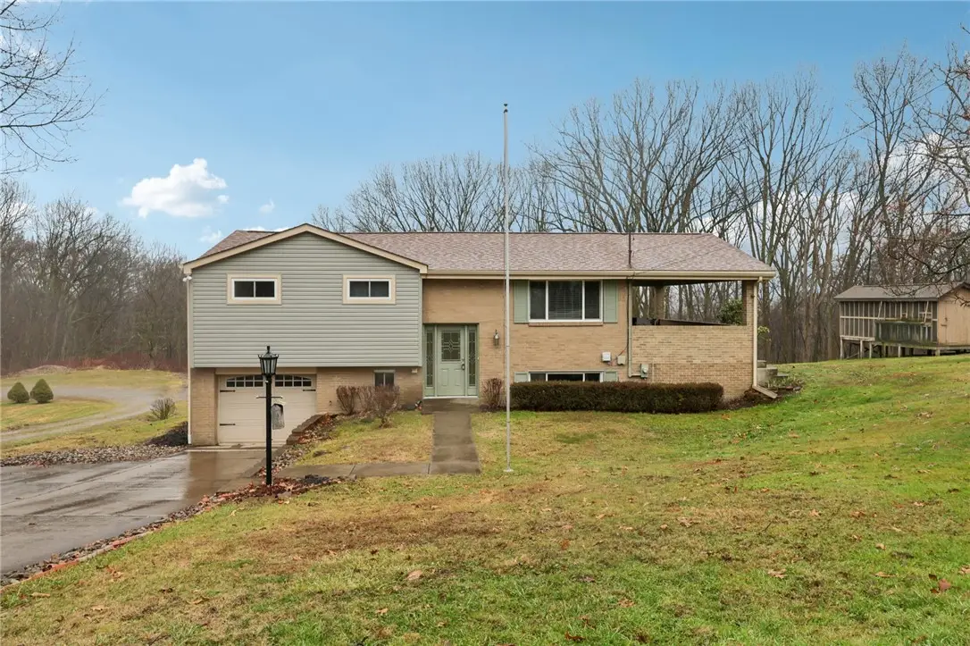 5374 Hardt Rd, Gibsonia, PA 15044 - Image #1