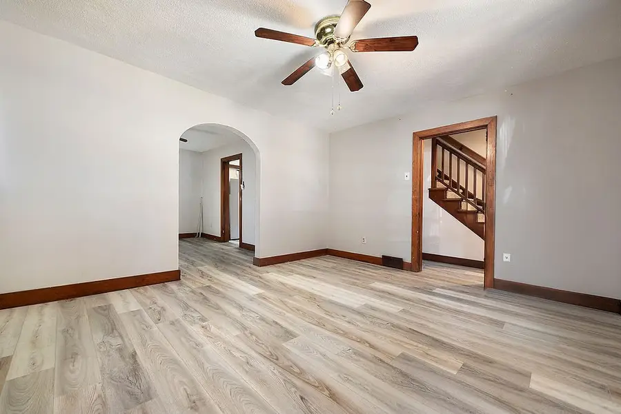 825 Pine Street, Ambridge, PA 15003 - #2