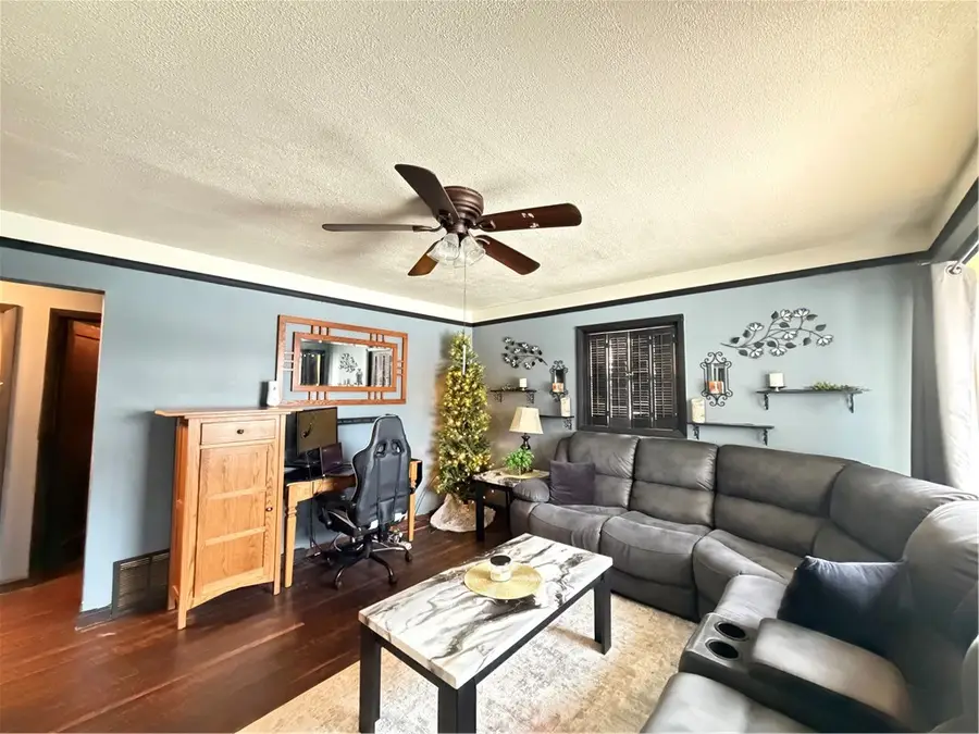 212 Kingston Drive, Wilkins Township, PA 15235 - #3