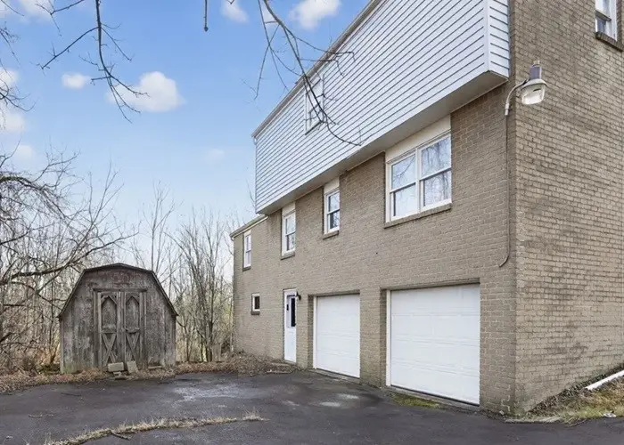 510 Buckingham Dr, Hempfield, PA 15601 - Image #3